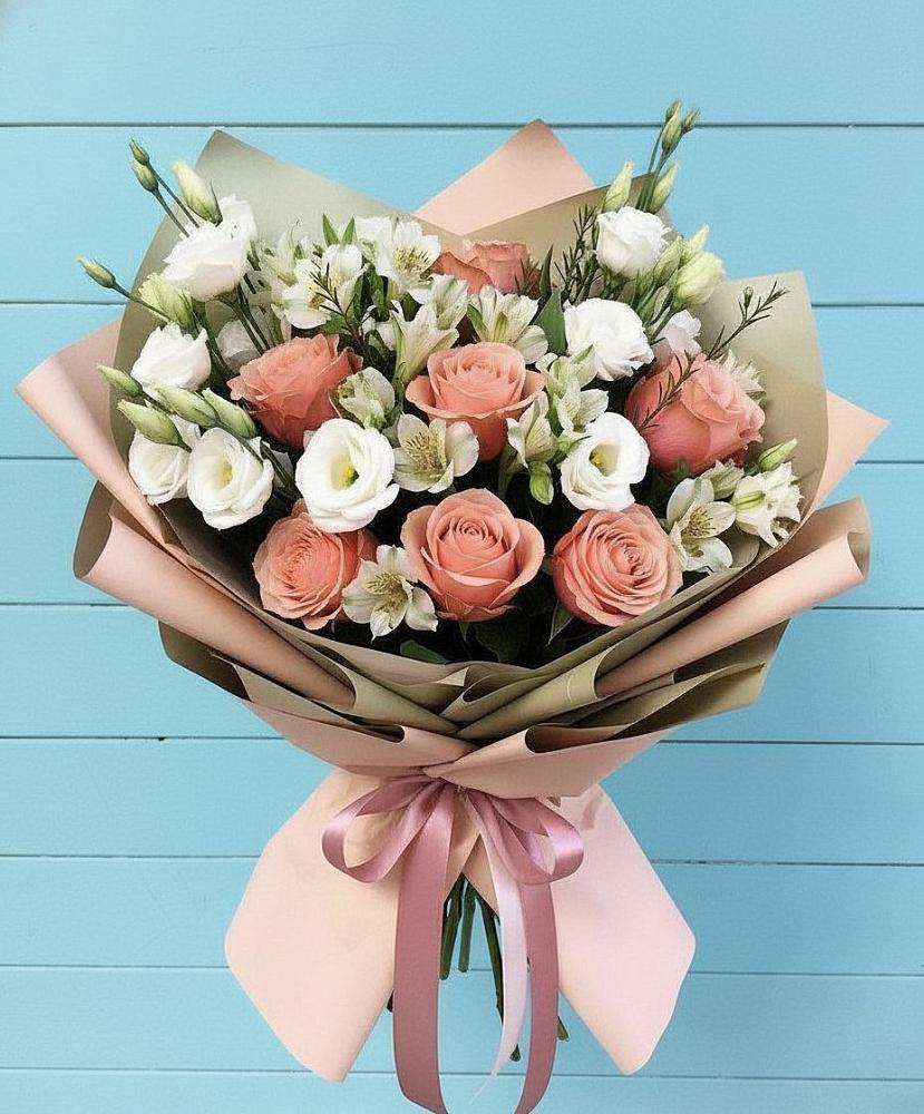 Букет цветов из: Розы, Альстромерии и Лизиантусы в Ага-Батыре