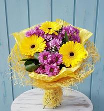 Букет цветов из:  Хризантемы и Герберы в Ага-Батыре