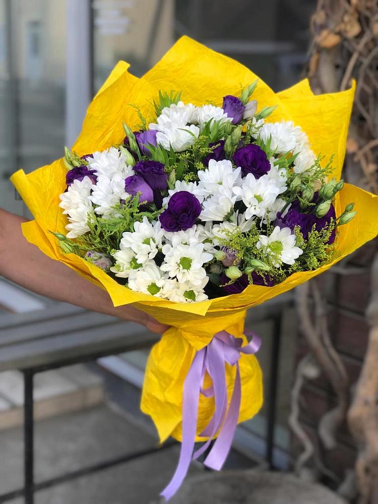 Букет цветов из: Ирисы, Хризантемы и Ромашки в Ага-Батыре
