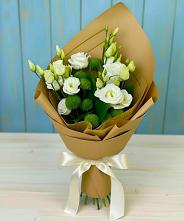 Букет цветов из:  Хризантемы и Лизиантусы в Ага-Батыре