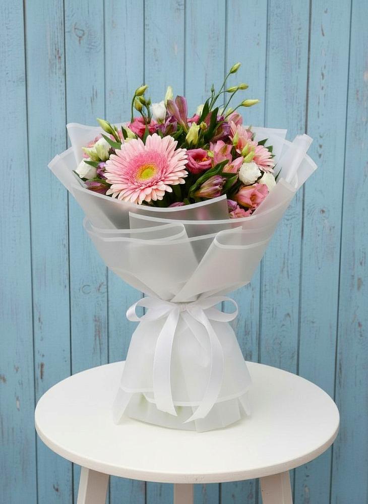 Букет цветов из: Герберы, Альстромерии и Лизиантусы в Ага-Батыре