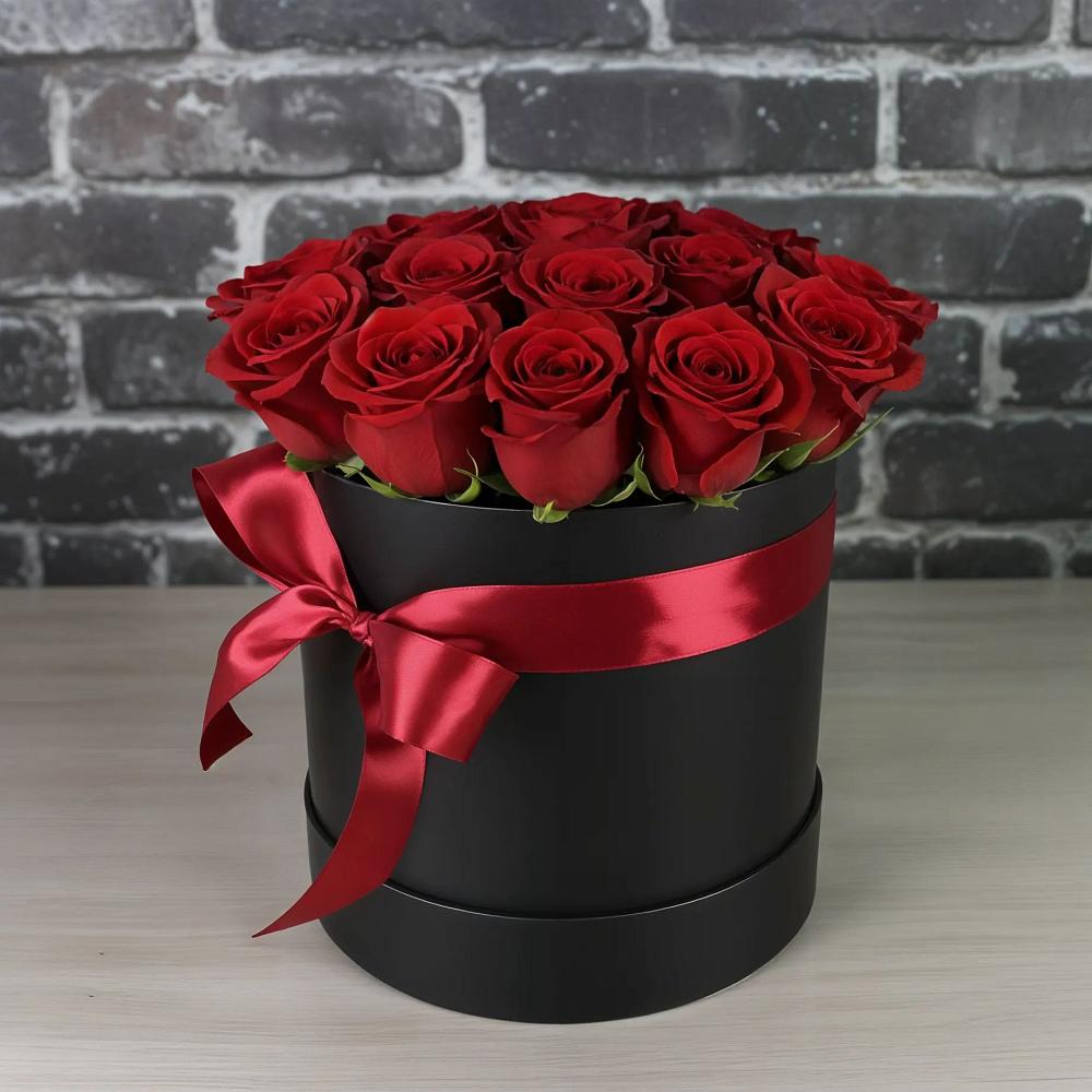 Цветочная композиция из Розы в шляпной коробке в Ага-Батыре